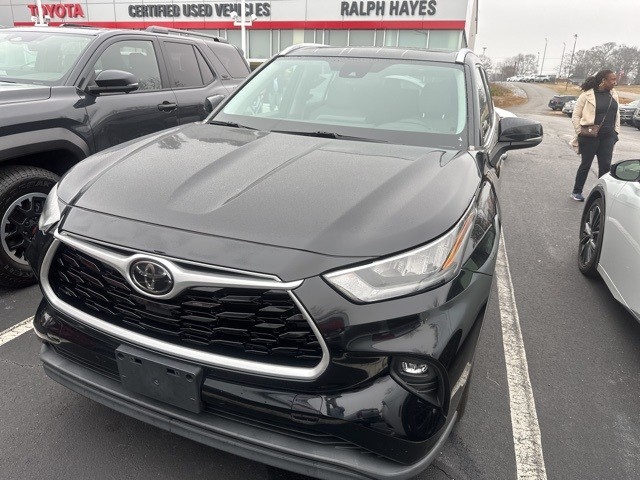 2020 Toyota Highlander XLE's photo