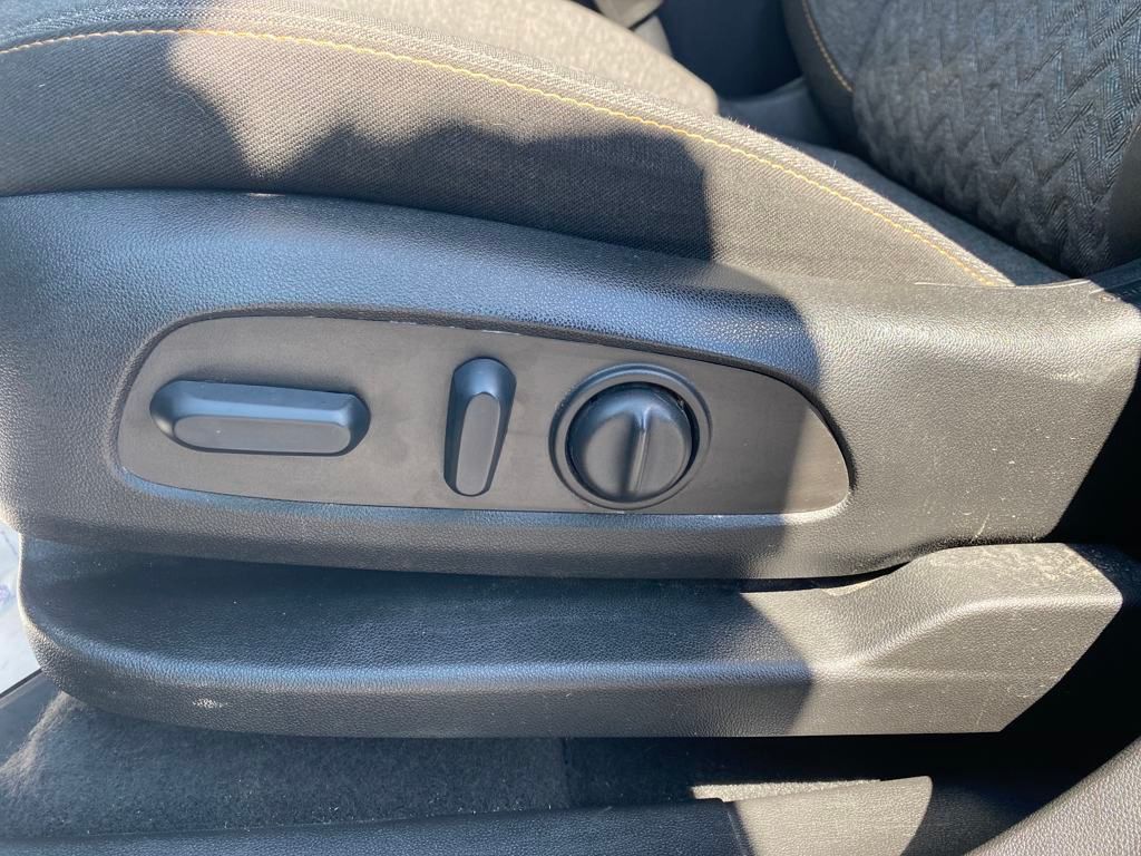 2023 Chevrolet Equinox LT photo 11