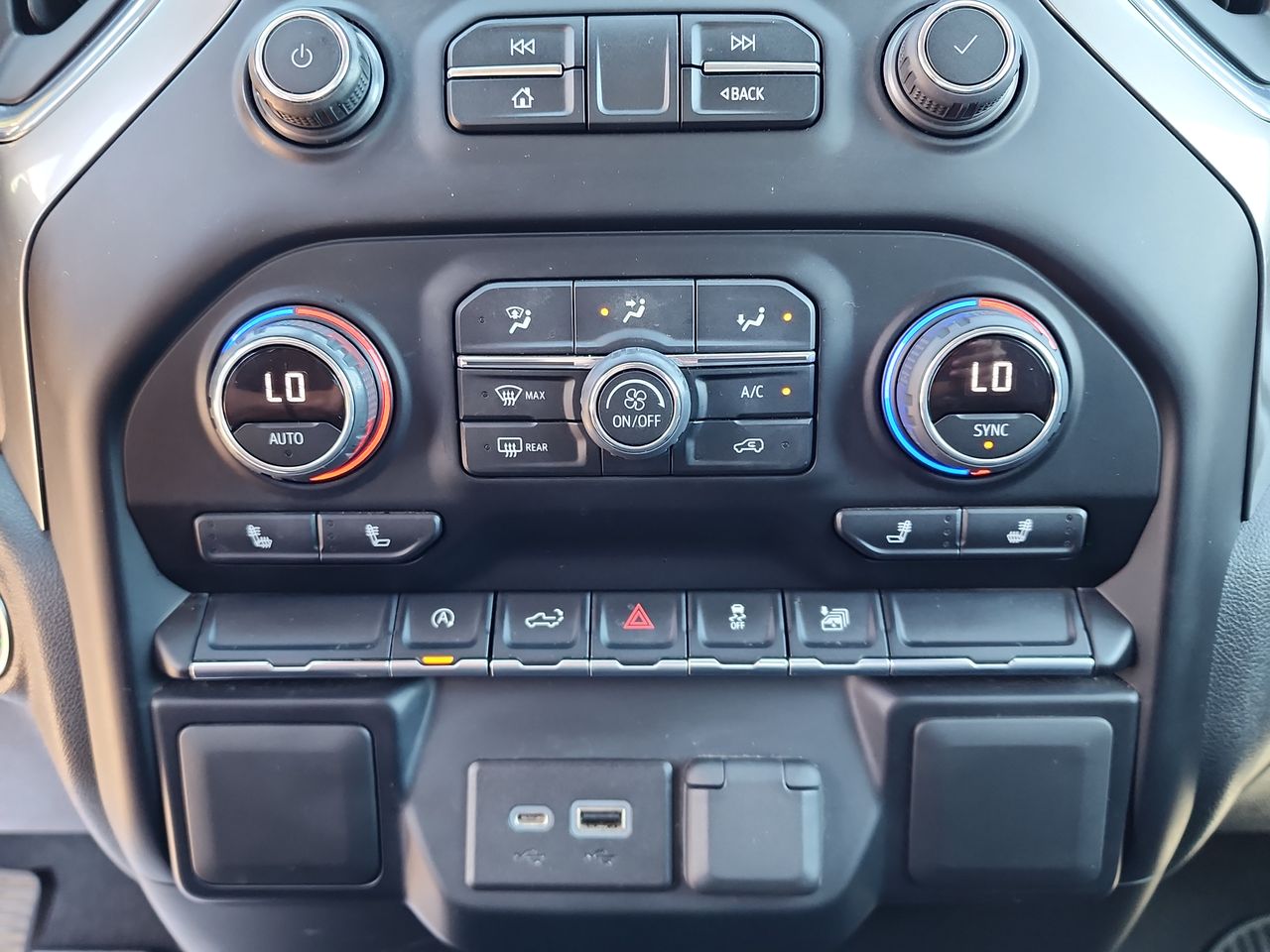 2022 Chevrolet Silverado 1500 LT photo 17