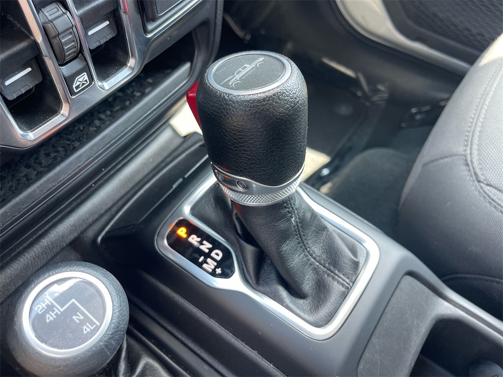 2023 Jeep Gladiator Sport photo 15