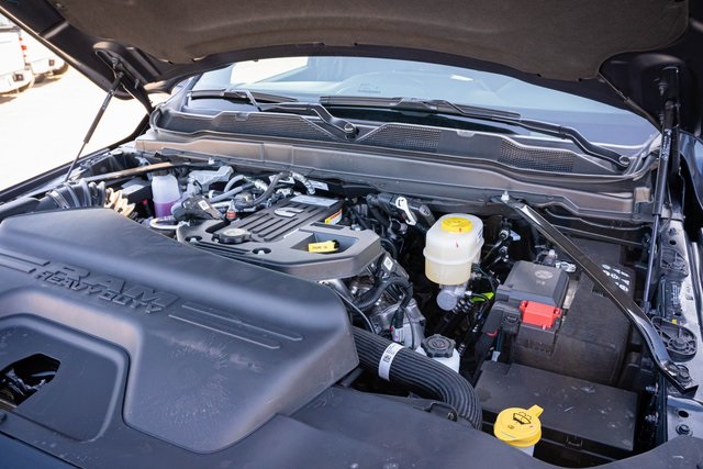 2025 Ram 2500 Big Horn photo 32