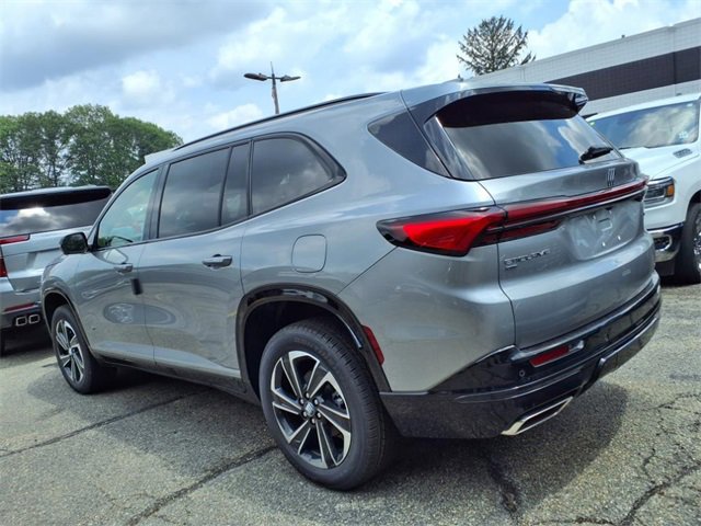 2025 Buick Enclave Sport Touring photo 3