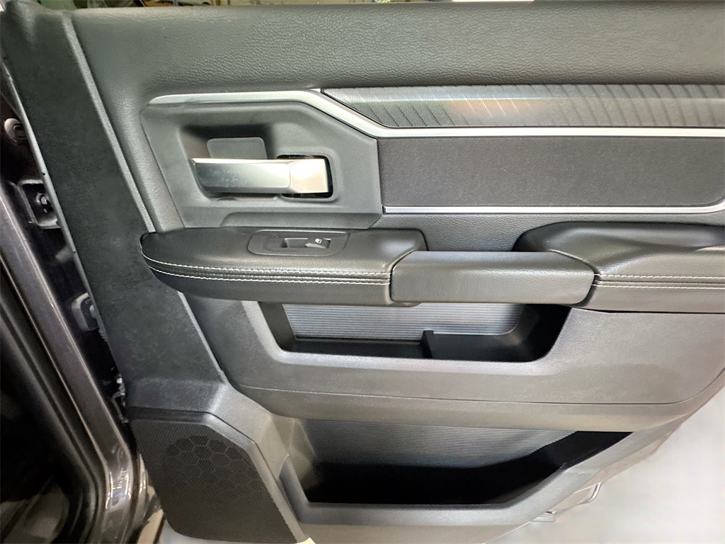 2025 Ram 2500 Big Horn photo 30