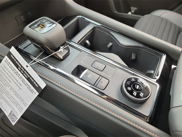 2025 Nissan Pathfinder Rock Creek photo 16