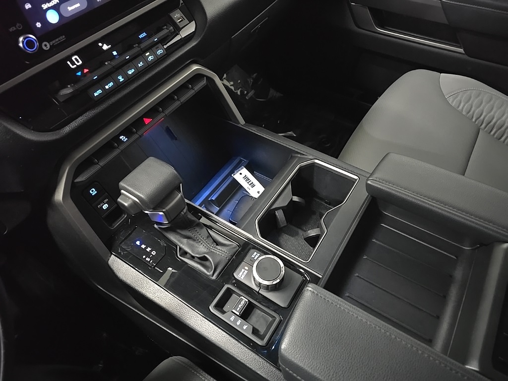 2022 Toyota Tundra SR5 photo 25