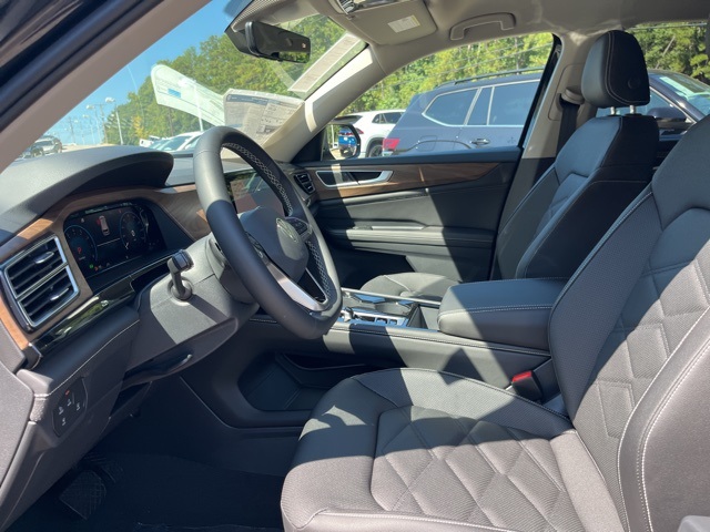 2026 Volkswagen Atlas SE Technology photo 7