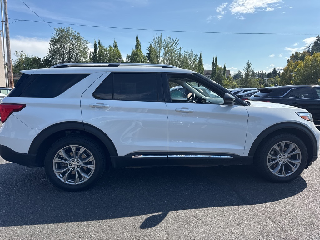 2022 Ford Explorer Limited photo 8