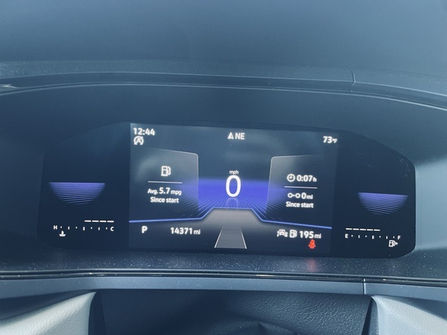 2023 Volkswagen Taos SE photo 2