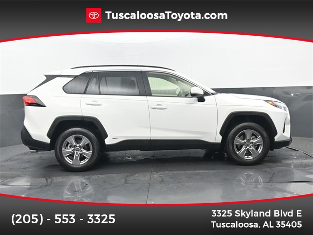 2023 Toyota RAV4 XLE's photo