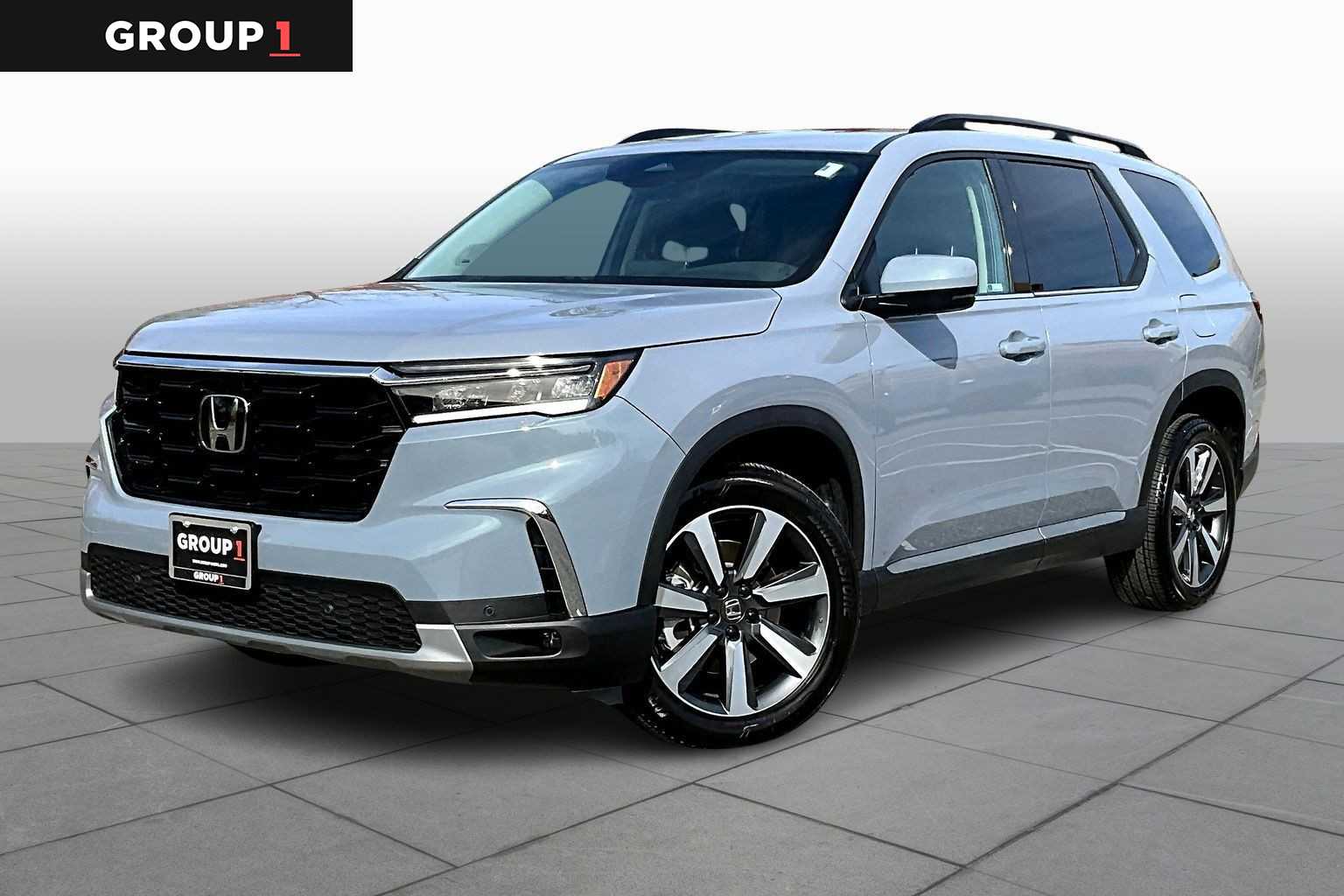 2025 Honda Pilot Touring's photo