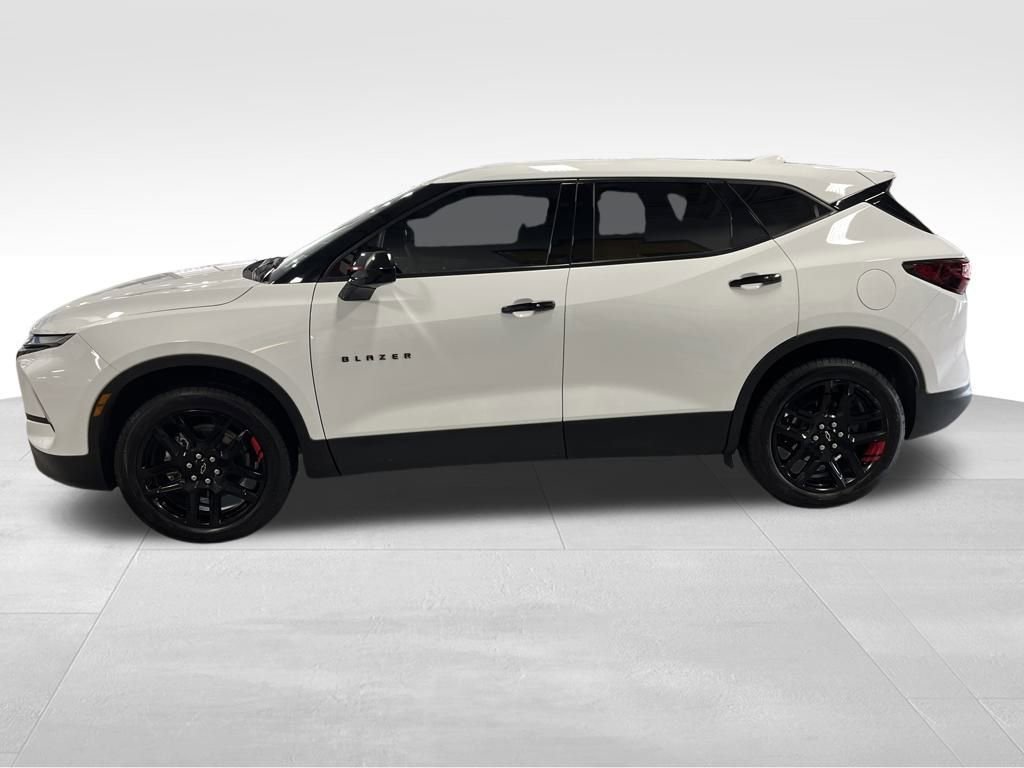 Used 2023 Chevrolet Blazer 2LT with VIN 3GNKBHR40PS182252 for sale in Northfield, Minnesota