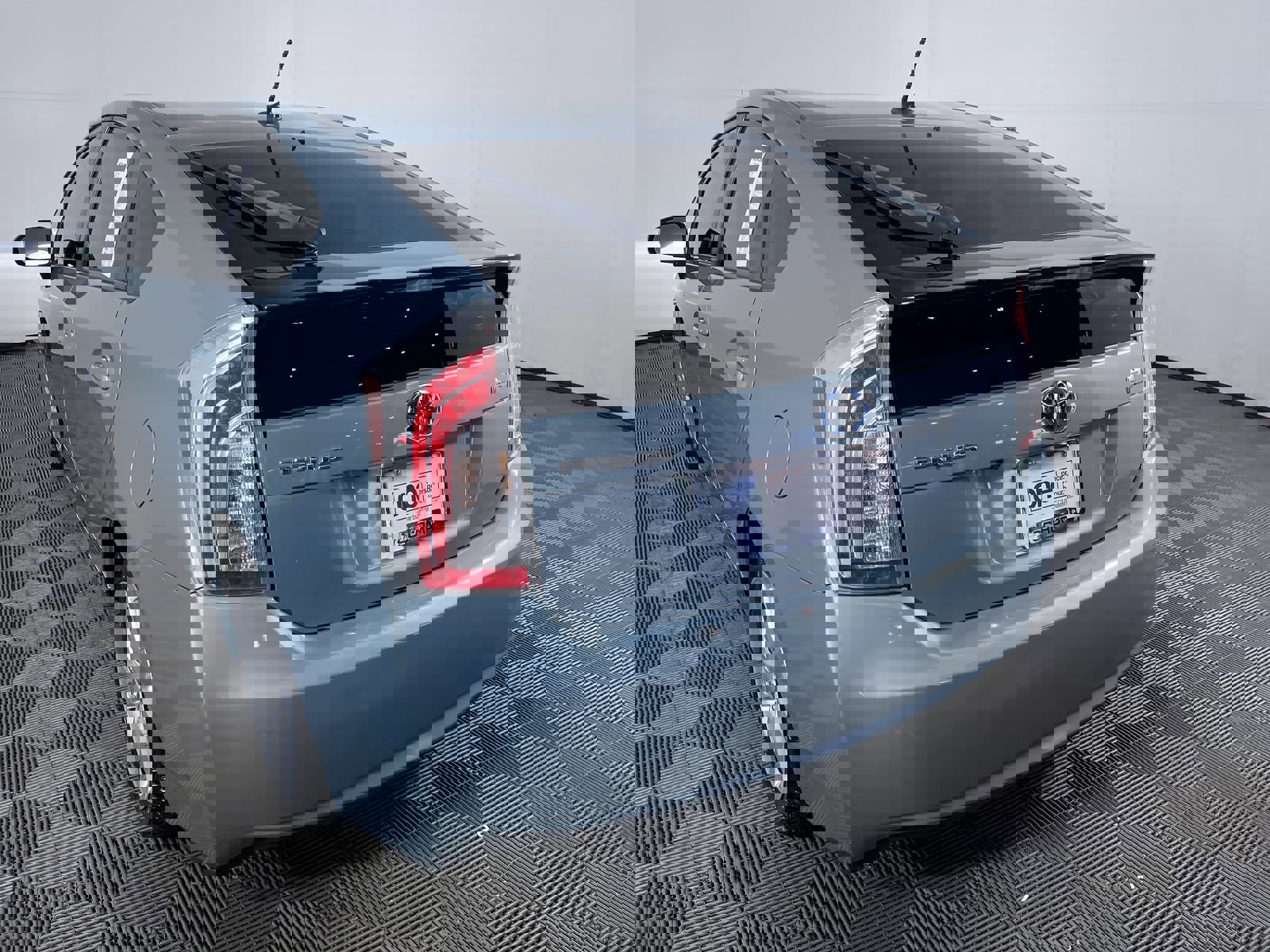 2015 Toyota Prius Four photo 20