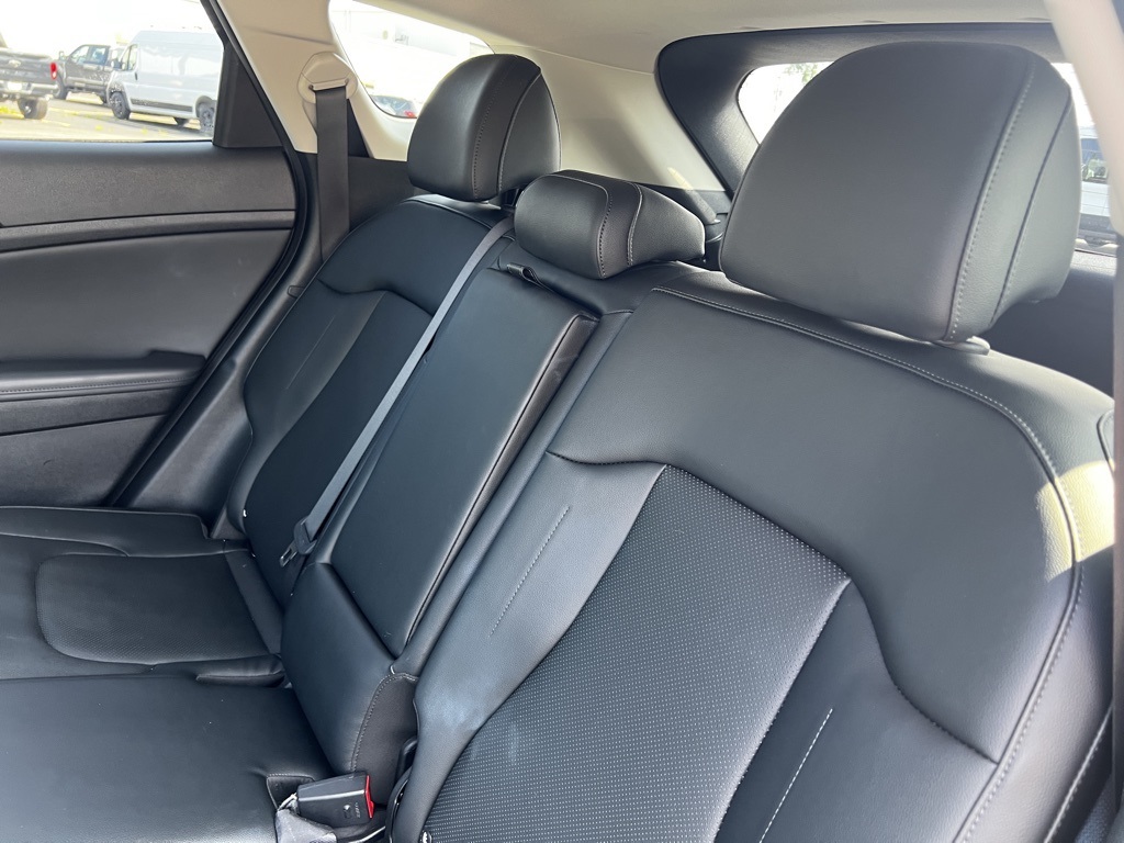 2023 Kia Sportage EX photo 4