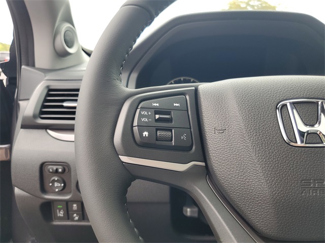 2025 Honda Ridgeline RTL photo 16