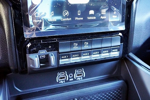 New 2026 Bright White Clear-Coat Exterior Paint RAM RHO image 35