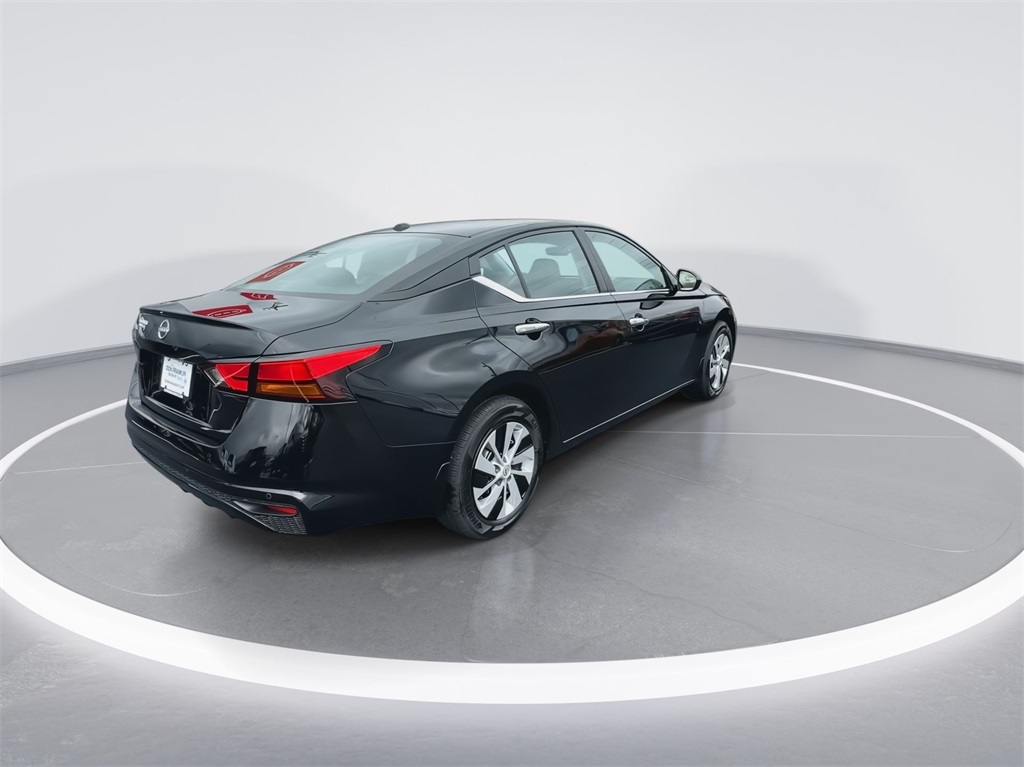 2025 Nissan Altima 2.5 S photo 8