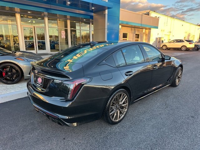 2024 Cadillac CT5 photo 2