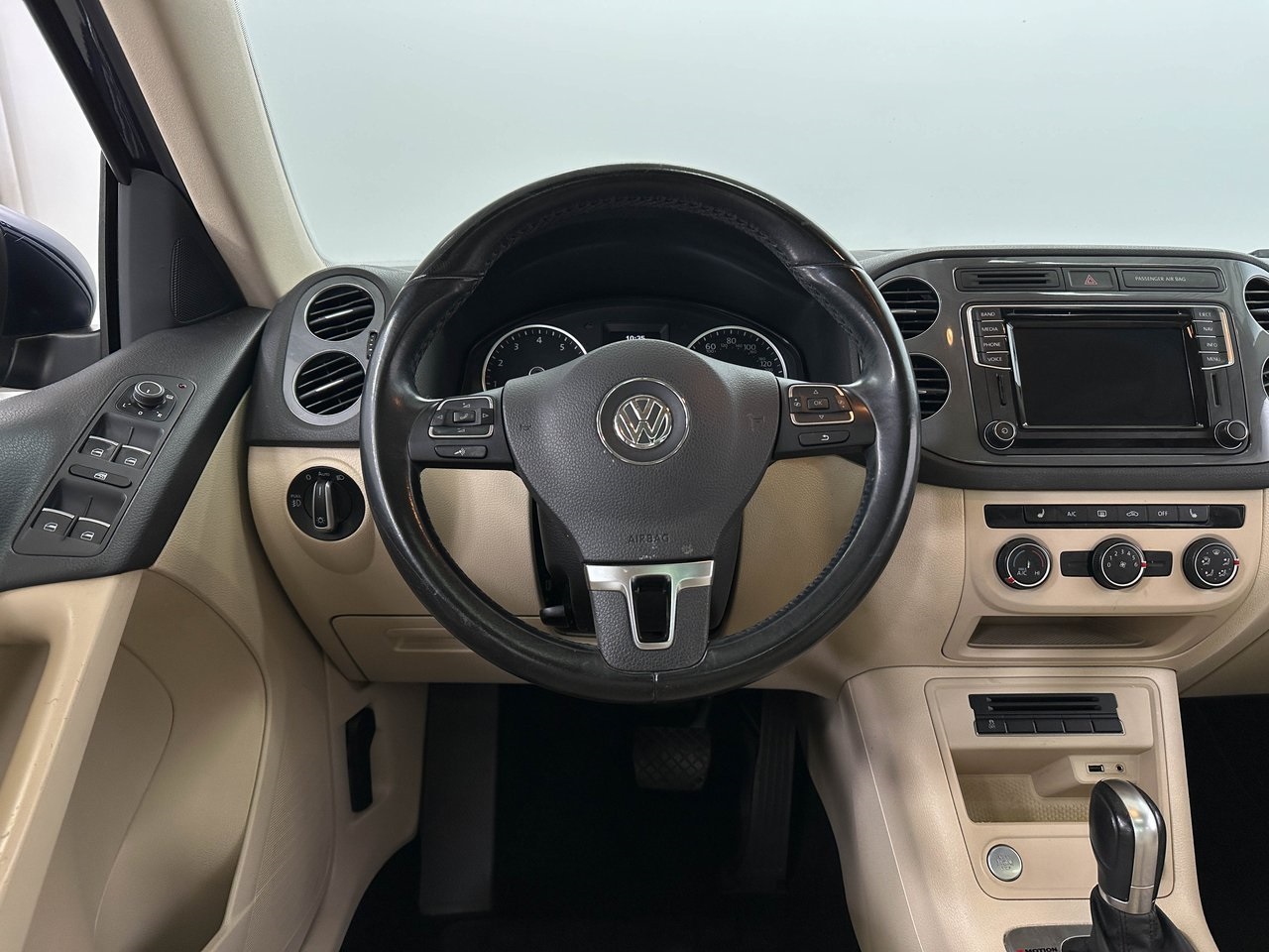 2016 Volkswagen Tiguan S photo 7