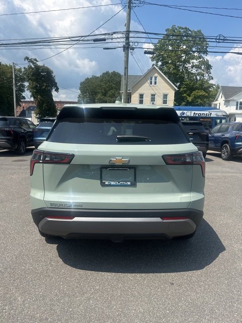 2026 Chevrolet Equinox LT photo 4