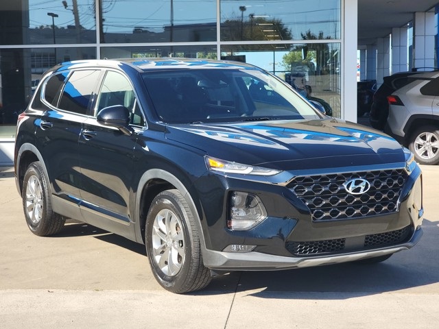 2019 Hyundai Santa Fe SEL photo 2