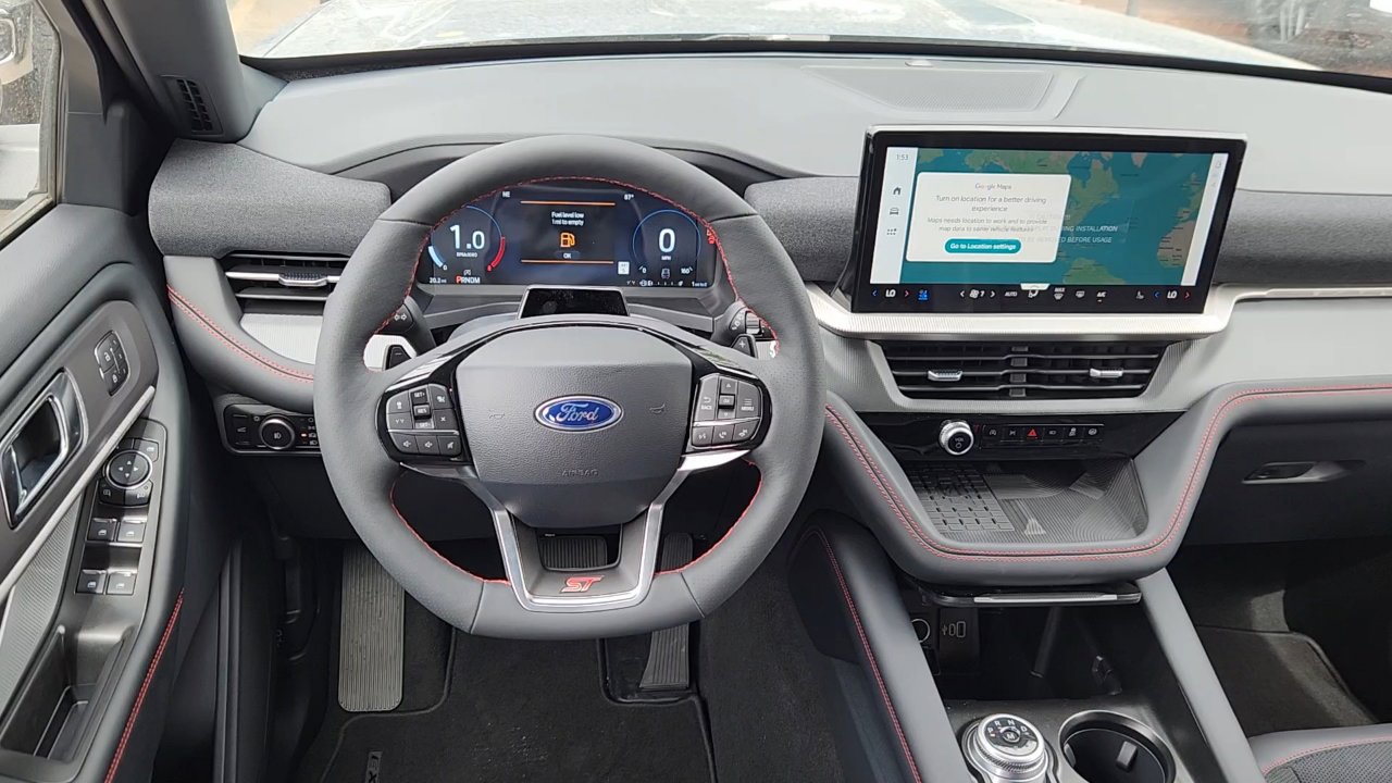 2025 Ford Explorer ST photo 13
