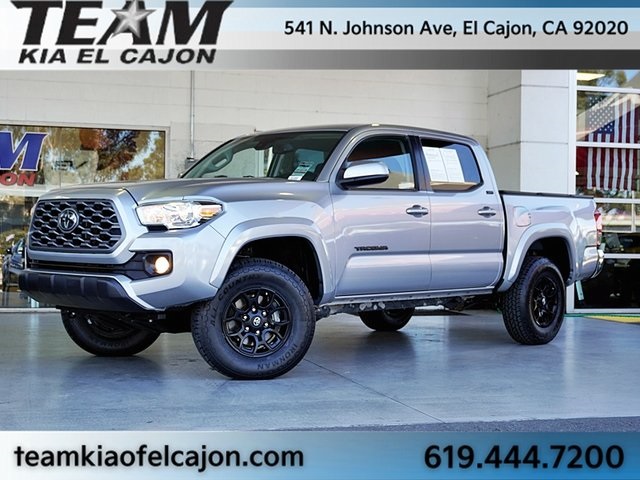 2021 Toyota Tacoma SR5 photo 2