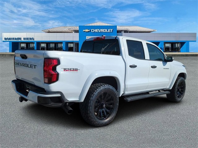 2025 Chevrolet Colorado Trail Boss photo 3