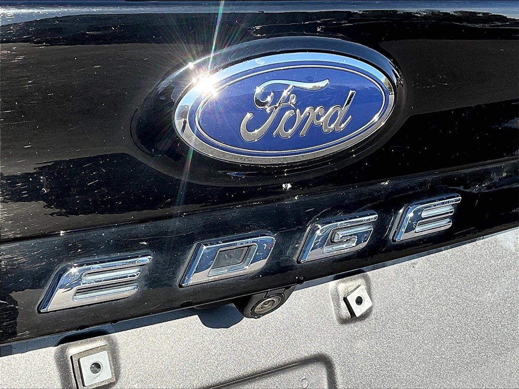 2023 Ford Edge Titanium photo 26