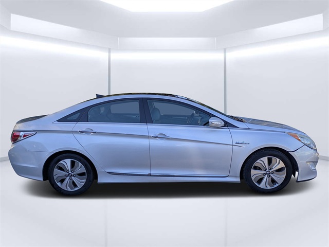 Used 2014 Hyundai Sonata Hybrid Limited with VIN KMHEC4A47EA105895 for sale in Jacksonville, FL