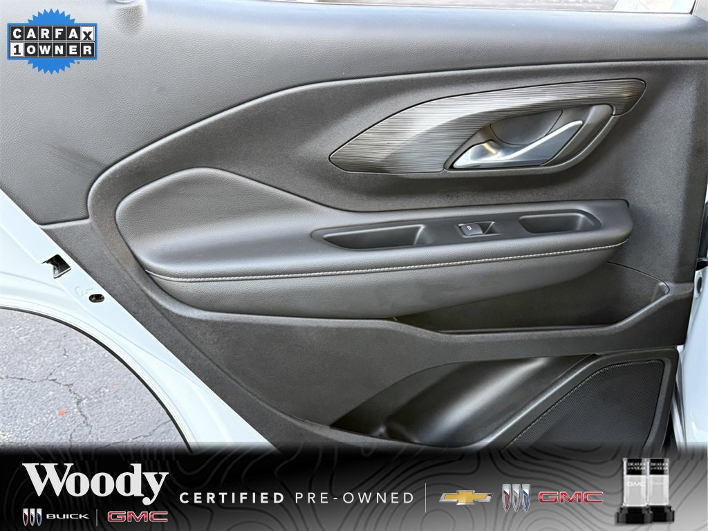 2023 GMC TERRAIN - Image 29