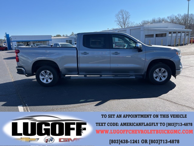 2024 Chevrolet Silverado 1500 LT photo 2
