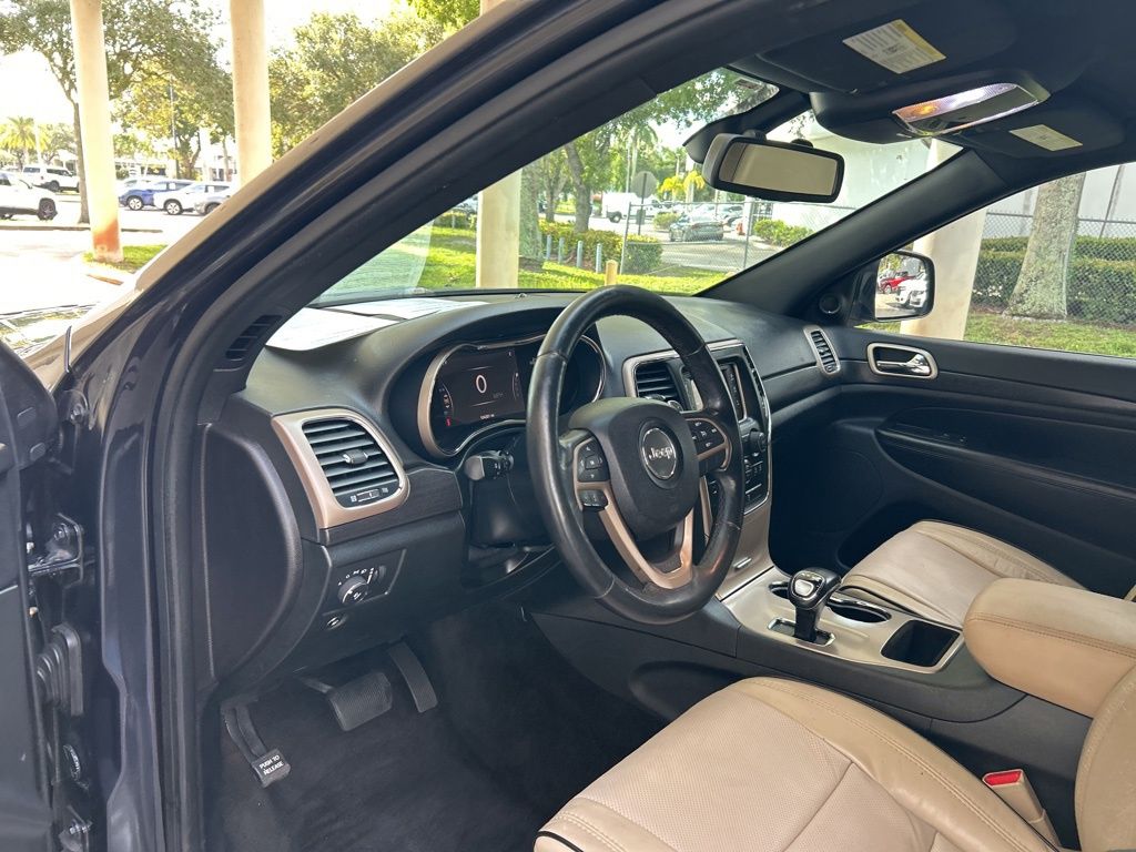 2015 Jeep Grand Cherokee Laredo photo 5