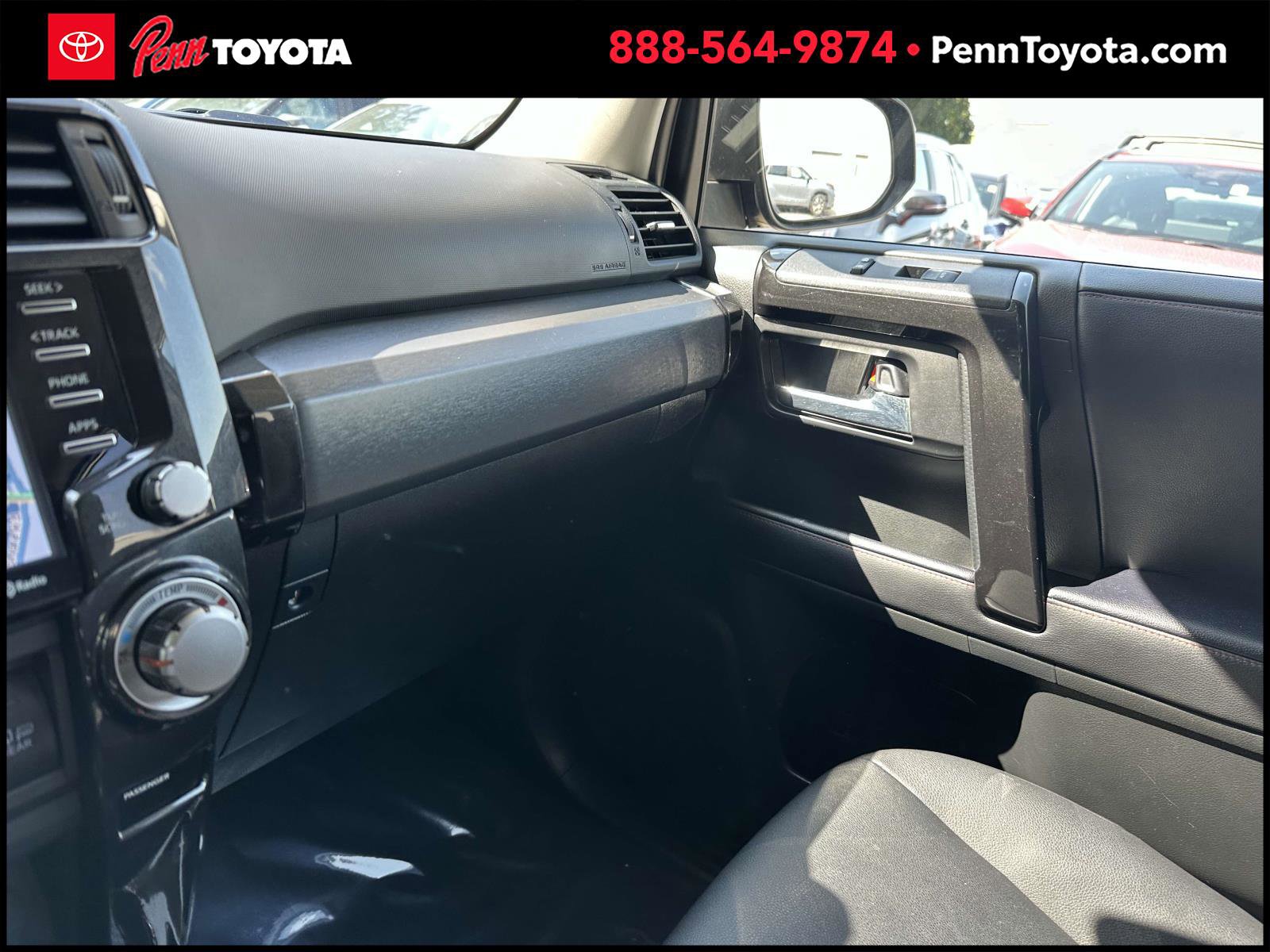 2022 Toyota 4Runner TRD photo 29