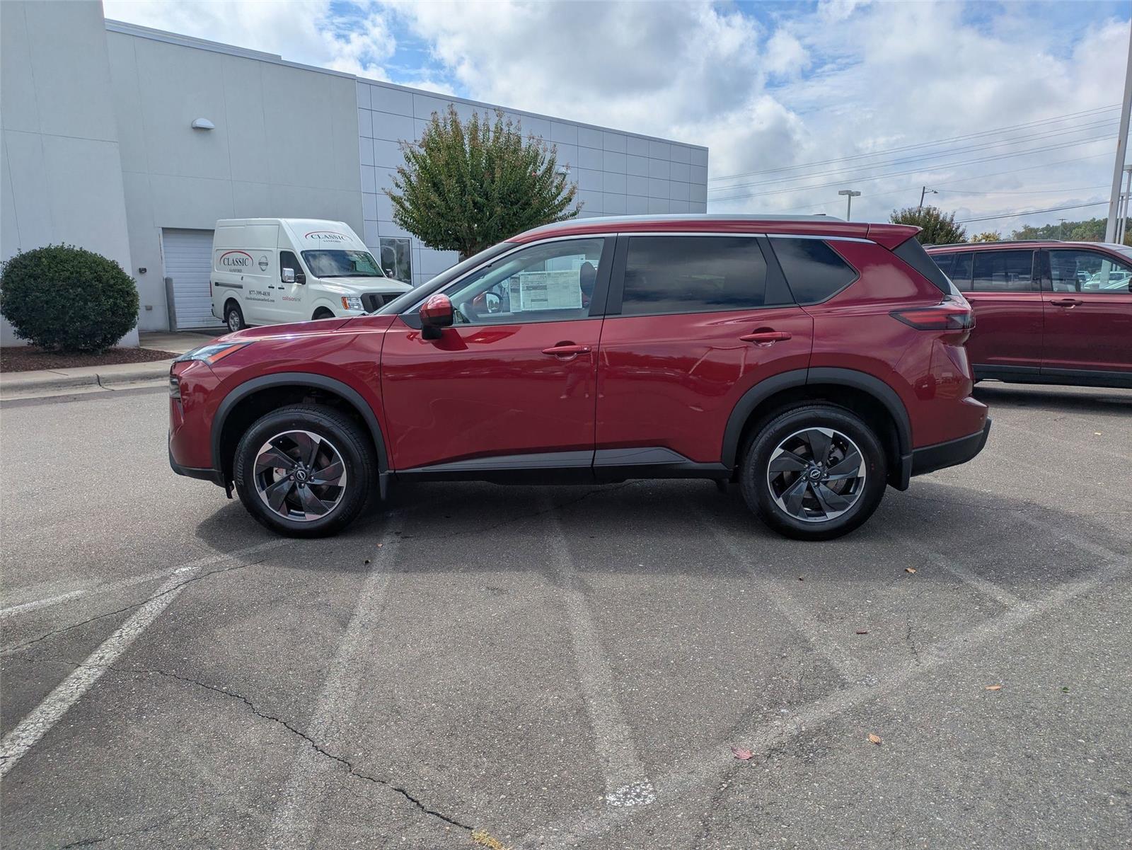 2026 Nissan Rogue SV photo 5
