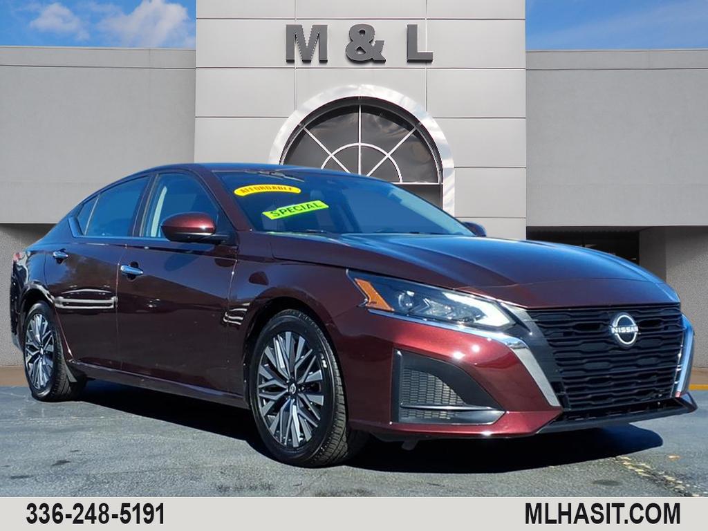 2023 Nissan Altima SV