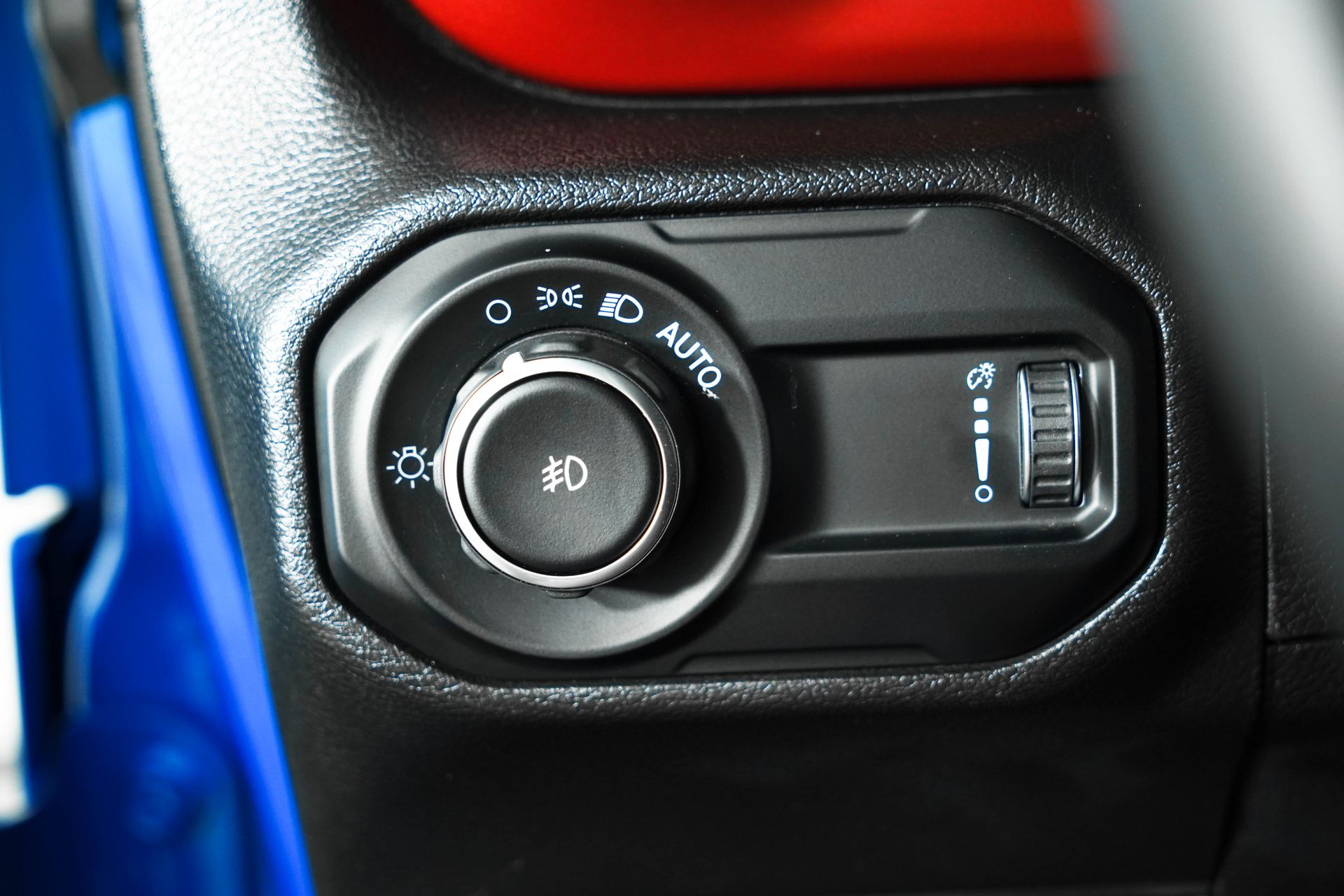 2023 Jeep Wrangler Rubicon photo 14