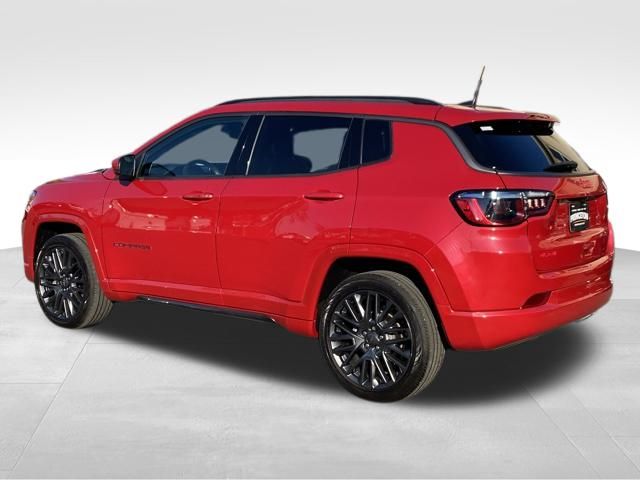 2022 Jeep Compass Limited photo 4