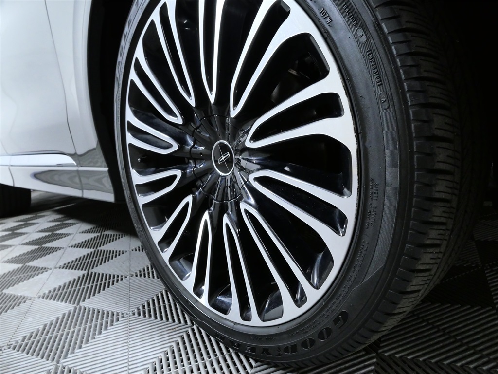 Certified 2023 Lincoln Aviator Black Label with VIN 5LM5J9XC2PGL00947 for sale in Shakopee, Minnesota