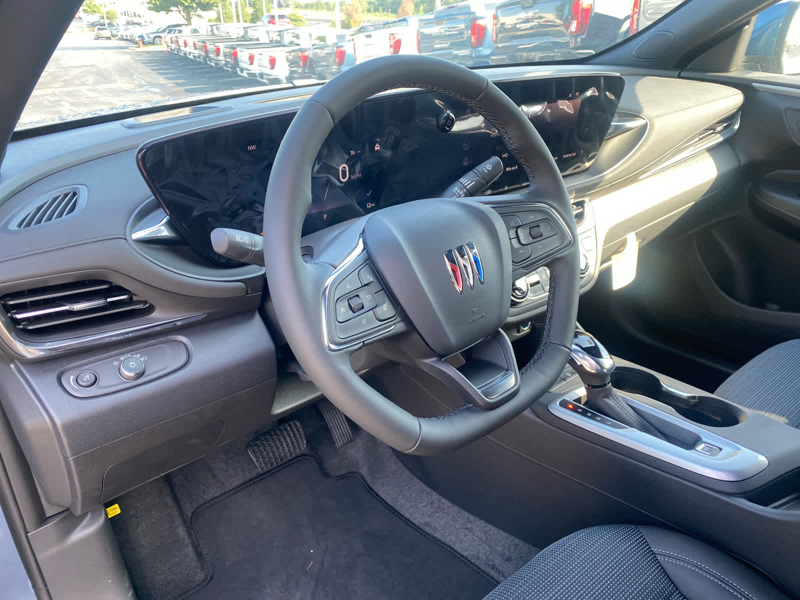 2025 Buick Envista Preferred photo 12
