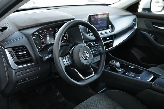 2023 Nissan Rogue SV photo 19