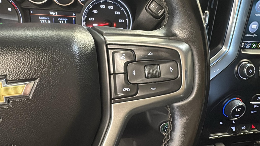 2023 Chevrolet Silverado LT photo 17