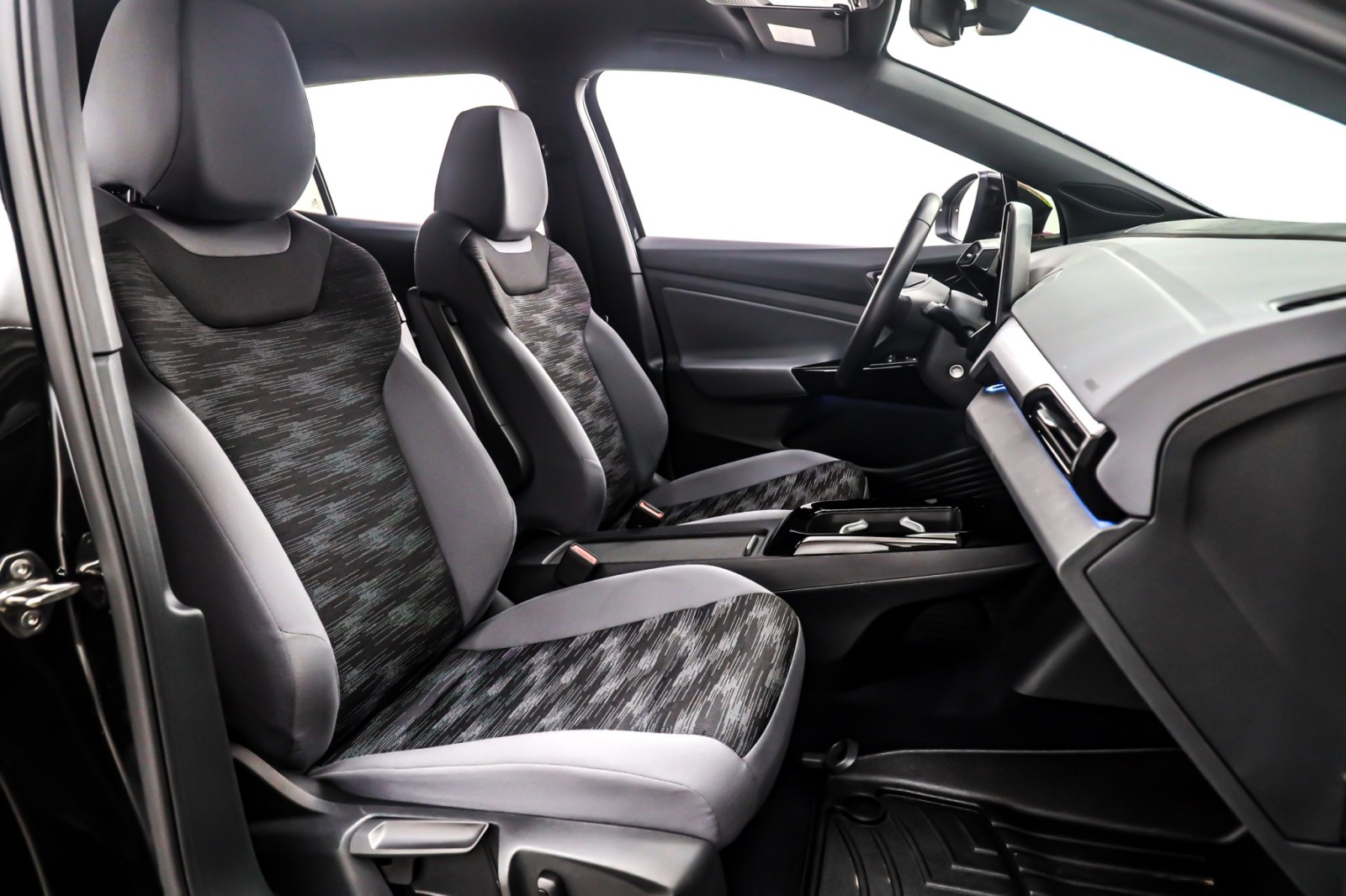 2022 Volkswagen ID.4 Pro photo 4