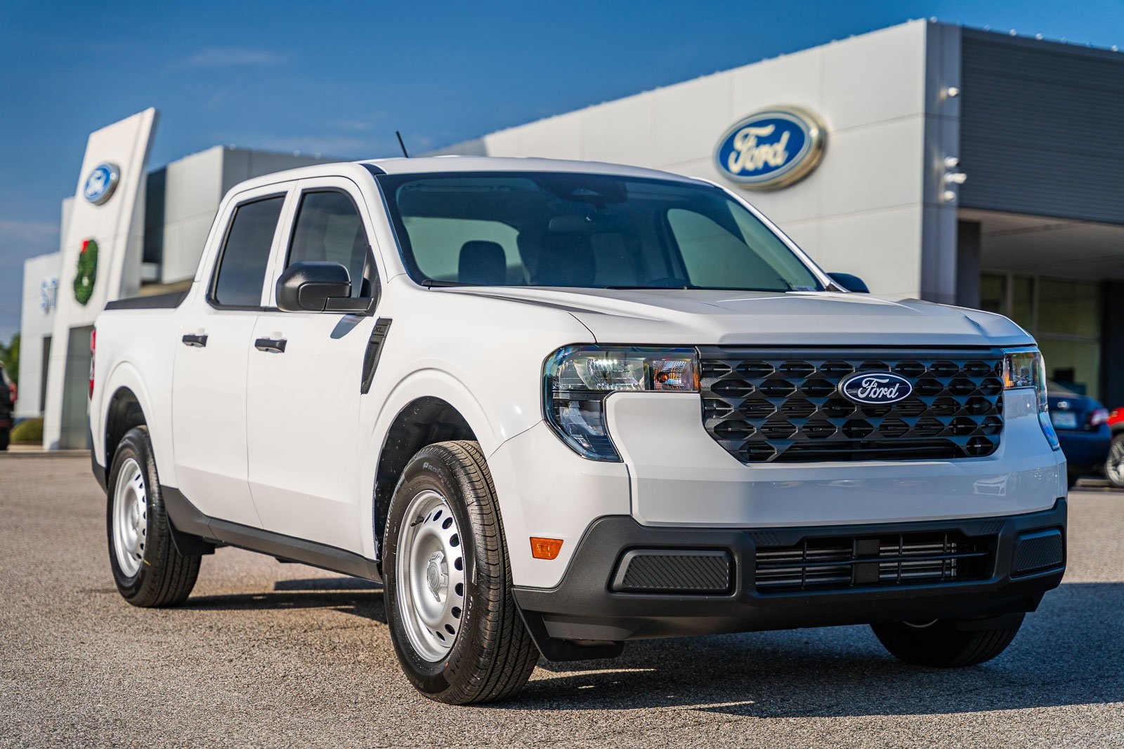 2026 Ford Maverick XL