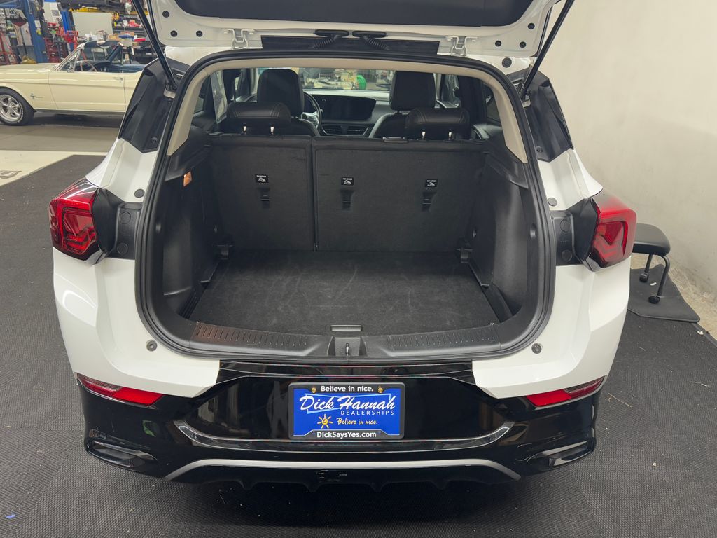2024 Buick Encore GX Sport Touring photo 4