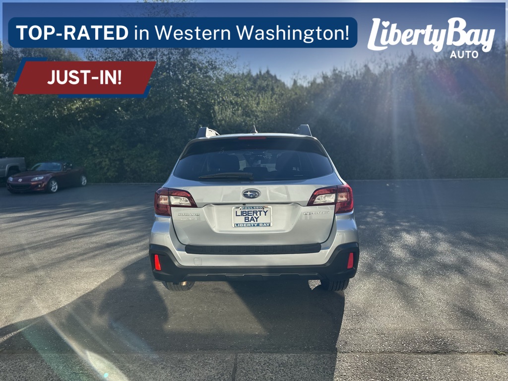 2018 Subaru Outback 2.5i Premium photo 6