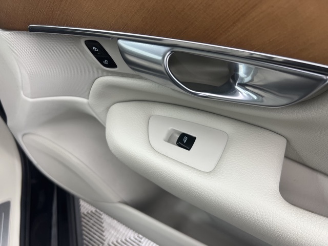 2022 Volvo XC90 Recharge T8 Inscription Expression photo 24