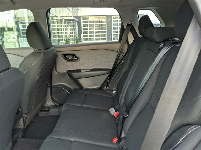 2023 Nissan Rogue S photo 15