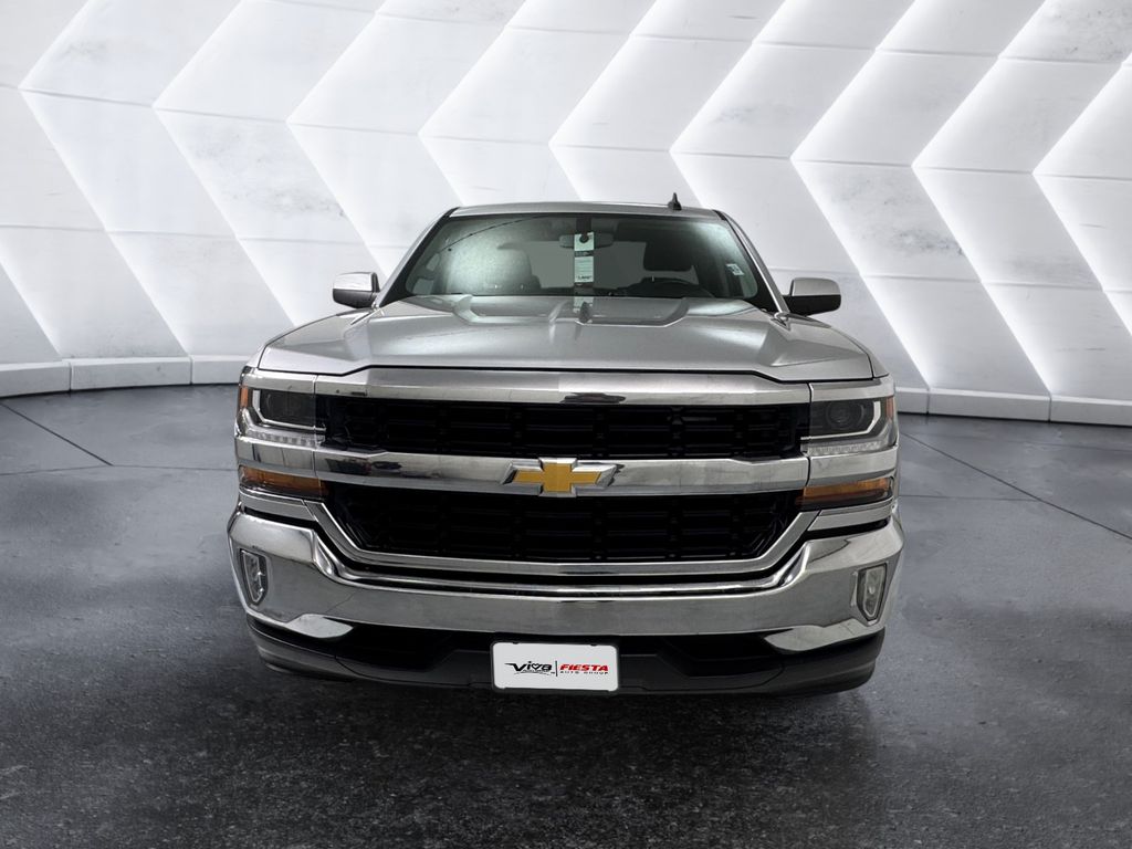 2019 Chevrolet Silverado 1500 LT photo 2