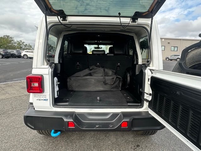 2022 Jeep Wrangler Unlimited Sahara 4xe photo 13