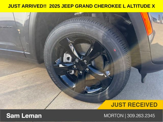 2025 Jeep Grand Cherokee Altitude X photo 4